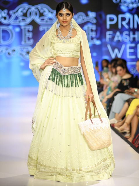 ODETTE Green & Yellow Embellished Thread Work Semi-Stitched Lehenga & Unstitched Blouse With Dupatta
ODETTE Green & Yellow Embellished Thread Work Semi-Stitched Lehenga & Unstitched Blouse With Dupatta