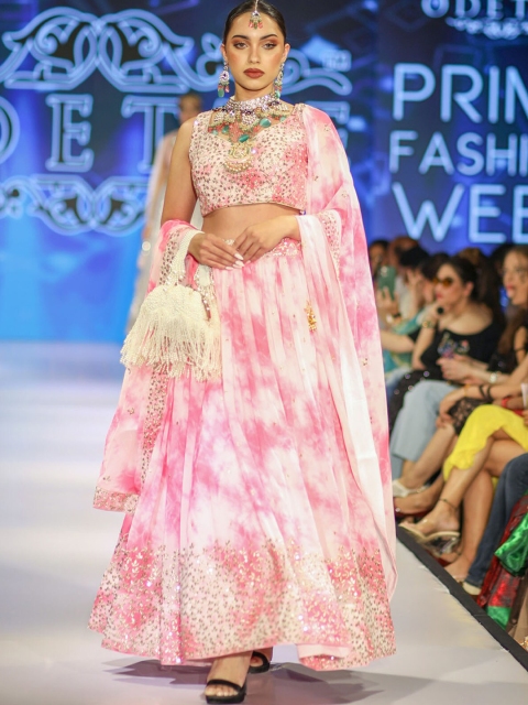 ODETTE Pink & White Embroidered Sequinned Tie and Dye Semi-Stitched Lehenga & Unstitched Blouse With Dupatta
ODETTE Pink & White Embroidered Sequinned Tie and Dye Semi-Stitched Lehenga & Unstitched Blouse With Dupatta