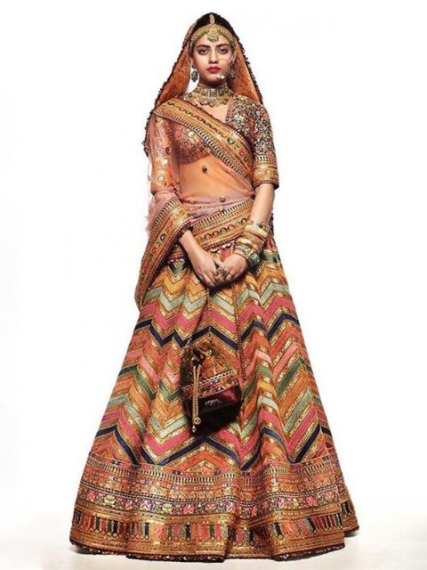 SWEETPEL Red & Green Embroidered Semi-Stitched Lehenga & Unstitched Blouse With Dupatta
SWEETPEL Red & Green Embroidered Semi-Stitched Lehenga & Unstitched Blouse With Dupatta