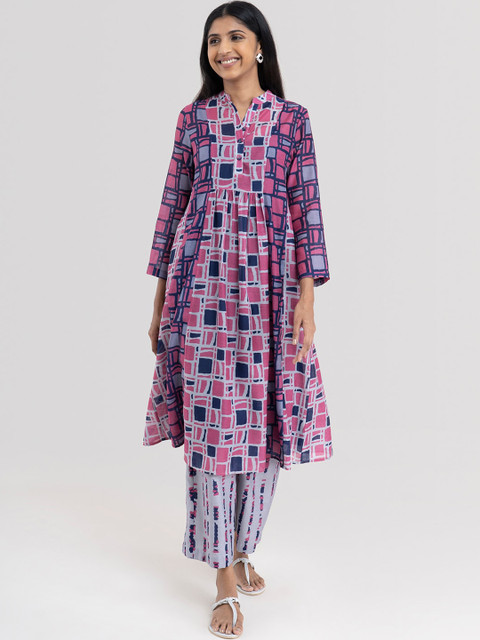 Marigold by FableStreet Women Printed Poly Chanderi Pleated Kurta with Trousers, Grey
Marigold by FableStreet Women Printed Poly Chanderi Pleated Kurta with Trousers, Grey