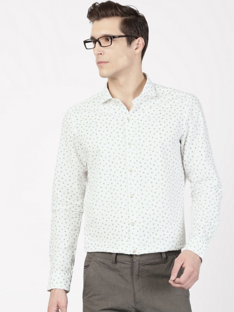 SIMON CARTER LONDON Men White & Green Slim Fit Seersucker with Leaf Print Casual Shirt
SIMON CARTER LONDON Men White & Green Slim Fit Seersucker with Leaf Print Casual Shirt