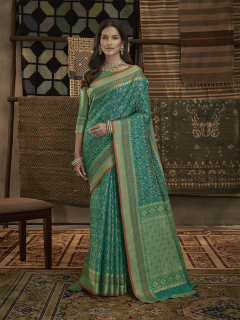 elora Woven Design Zari Silk Blend Patola Saree, Green
elora Woven Design Zari Silk Blend Patola Saree, Green