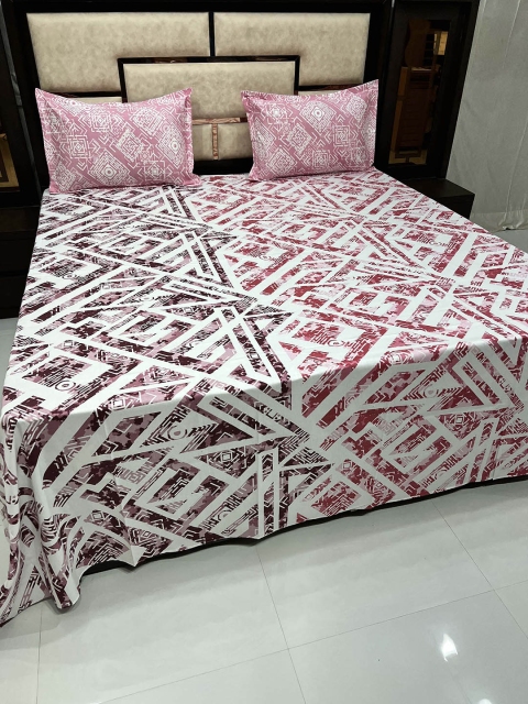 Pure Decor Maroon & White Geometric 400 TC King Bedsheet with 2 Pillow Covers