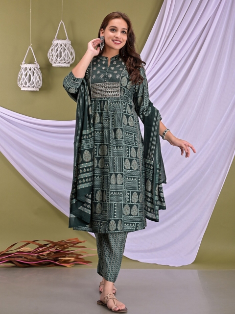 EtnicaWear Women Green Ethnic Motifs Gotta Patti Pure Cotton Kurta with Trousers & Dupatta
EtnicaWear Women Green Ethnic Motifs Gotta Patti Pure Cotton Kurta with Trousers & Dupatta
