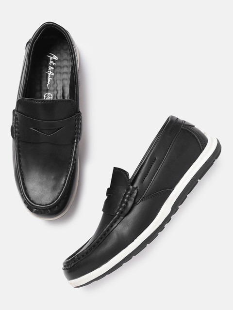 Mast & Harbour Men Black Loafers
Mast & Harbour Men Black Loafers