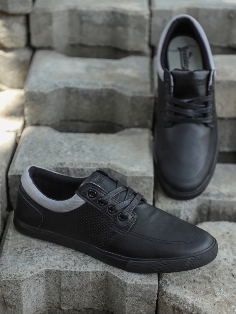 Roadster Men Black Sneakers