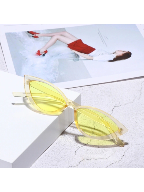 AUGEN Unisex Yellow Lens & Yellow Cateye Sunglasses with UV Protected Lens VI-SG-134
AUGEN Unisex Yellow Lens & Yellow Cateye Sunglasses with UV Protected Lens VI-SG-134