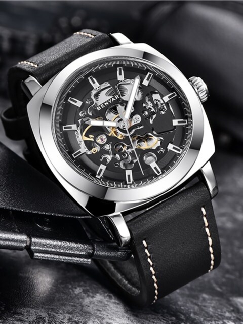 BENYAR Men Black Skeleton Dial & Black Leather Straps Analogue Automatic Watch Ben-5121
BENYAR Men Black Skeleton Dial & Black Leather Straps Analogue Automatic Watch Ben-5121