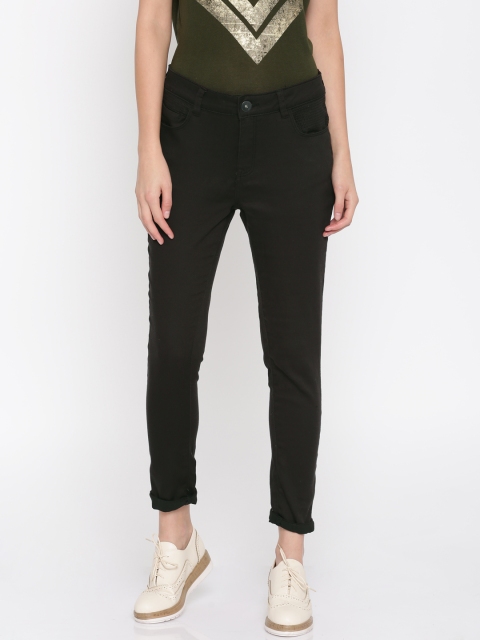SF JEANS by Pantaloons Women Black Super Skinny Fit Mid-Rise Clean Look Stretchable Jeans
SF JEANS by Pantaloons Women Black Super Skinny Fit Mid-Rise Clean Look Stretchable Jeans