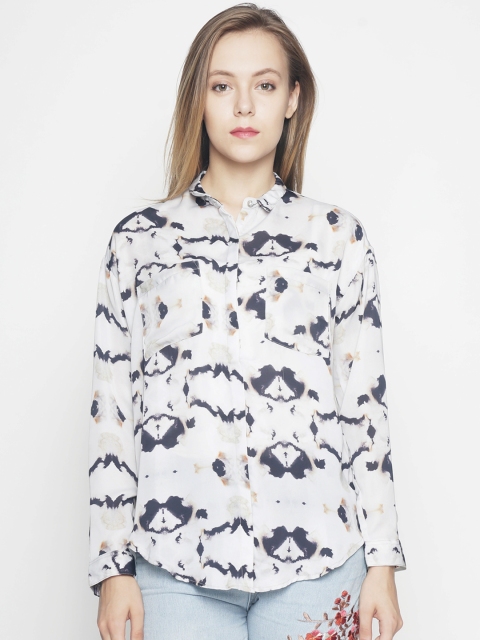 Voi Jeans Women Grey & Black Regular Fit Printed Casual Shirt
