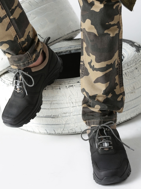 Roadster Men Leather Black Trekking Shoes