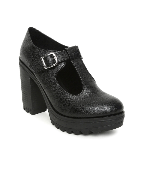 Catwalk Women Black Solid Pumps
