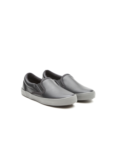 United Colors of Benetton Boys Black Slip-On Sneakers