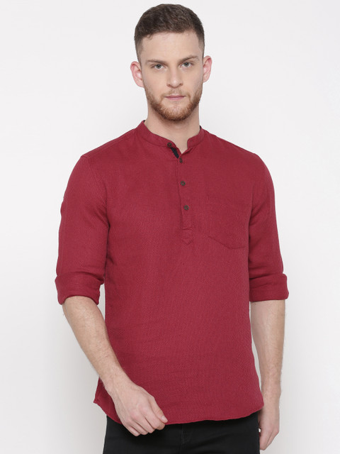 British Club Men Maroon Woven Design Straight Kurta 
British Club Men Maroon Woven Design Straight Kurta