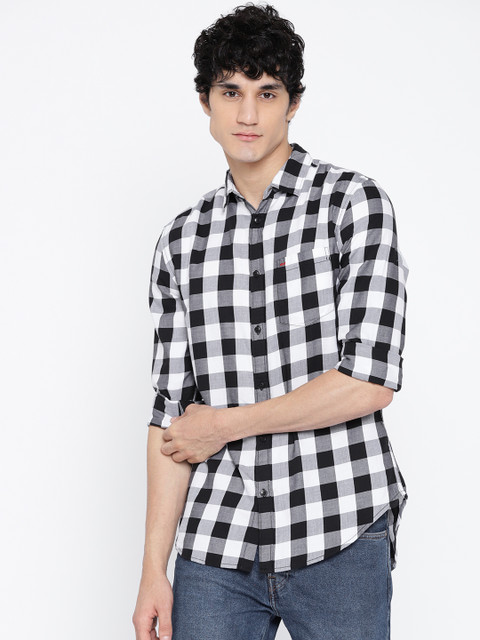Jack & Jones Men Black & White Regular Fit Checked Casual Shirt 
Jack & Jones Men Black & White Regular Fit Checked Casual Shirt