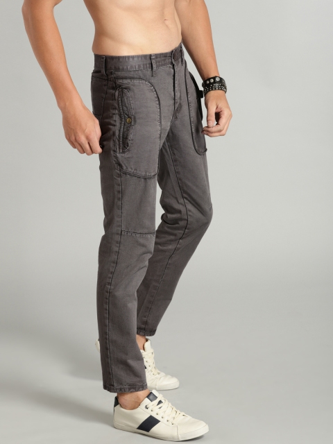 Roadster Men Charcoal Grey Regular Fit Solid Ankle-Length Trousers