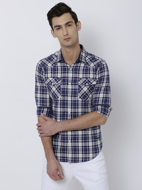 LOCOMOTIVE Men Blue & White Slim Fit Checked Casual Shirt