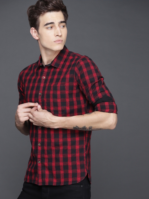 WROGN Men Red & Black Slim Fit Checked Casual Shirt
