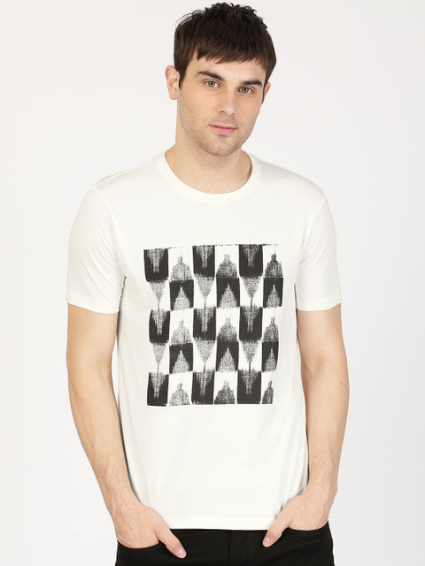 ether Men Off-White Ikat Print Round Neck Pure Cotton T-shirt
ether Men Off-White Ikat Print Round Neck Pure Cotton T-shirt