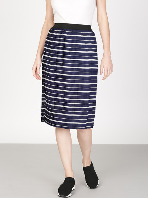 ether Navy Blue & White A-Line Pleated Skirt
ether Navy Blue & White A-Line Pleated Skirt