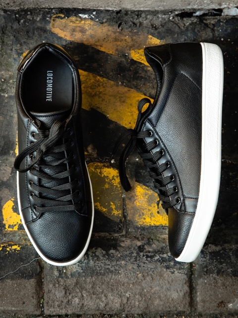 LOCOMOTIVE Men Black Sneakers