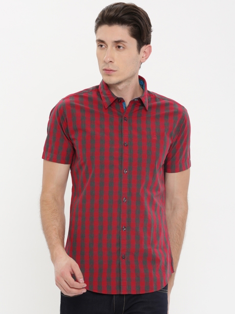 United Colors of Benetton Men Red & Grey Regular Fit Checked Casual Shirt