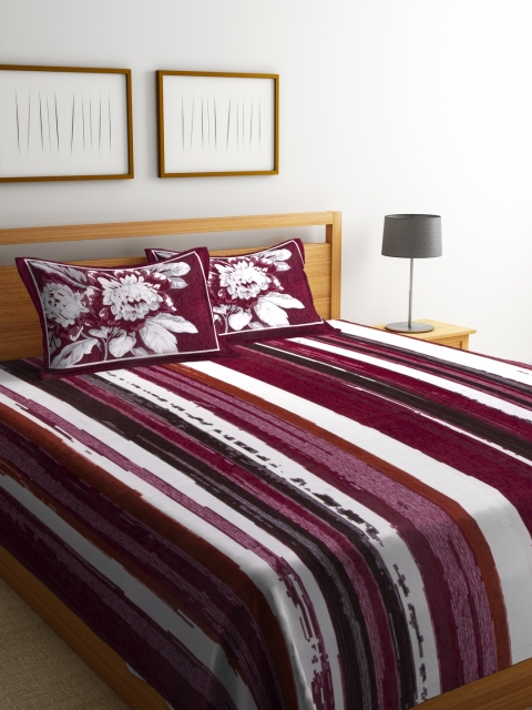 Portico New York Burgundy & White Cotton Double Bed Cover with 2 Pillow Covers
