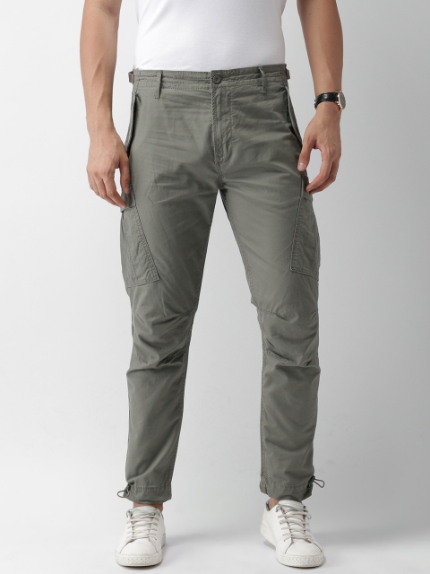 Celio Men Olive Green Straight Fit Solid Cargos