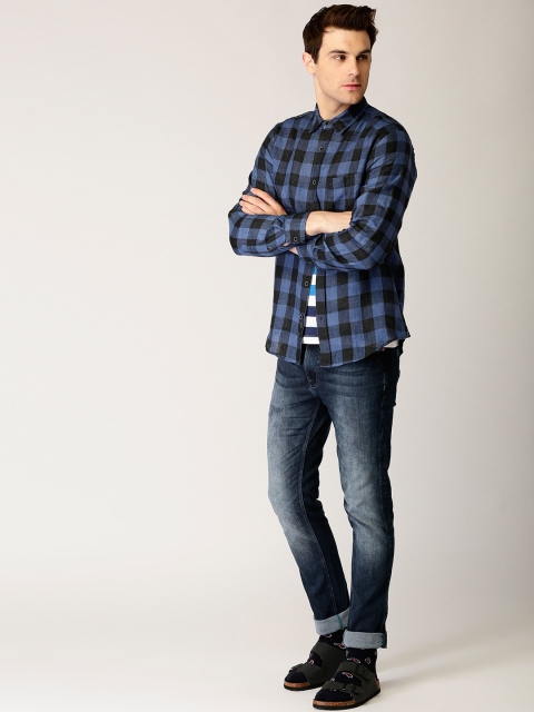 United Colors of Benetton Men Navy & Black Linen Slim Fit Checked Casual Shirt, Navy blue
United Colors of Benetton Men Navy & Black Linen Slim Fit Checked Casual Shirt, Navy blue
