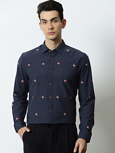 Mr Bowerbird Men Navy Blue Tailored Fit Embroidered Casual Shirt 
Mr Bowerbird Men Navy Blue Tailored Fit Embroidered Casual Shirt
