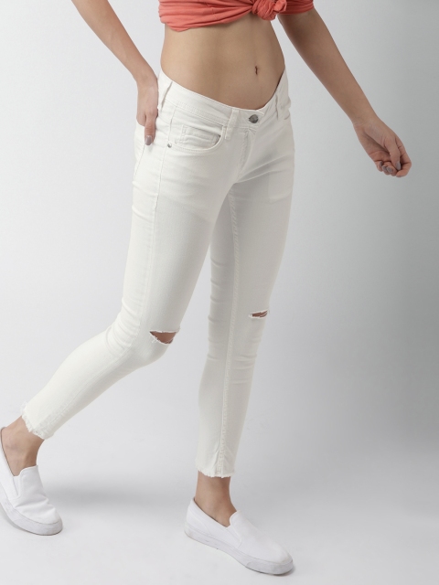Mast & Harbour Women White Skinny Fit Mid-Rise Slash Knee Cropped Stretchable Jeans
Mast & Harbour Women White Skinny Fit Mid-Rise Slash Knee Cropped Stretchable Jeans