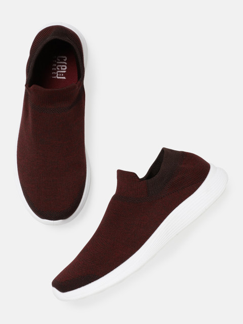 Crew STREET Men Maroon Slip-On Sneakers
Crew STREET Men Maroon Slip-On Sneakers