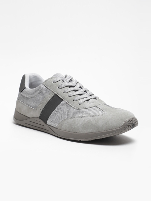 LOCOMOTIVE Men Grey Sneakers