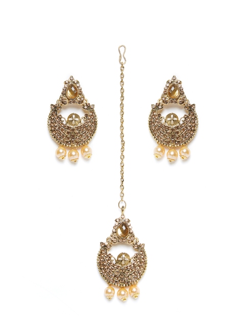 ZeroKaata Golden Kundan Embellished, Pearl Golden Earrings and Maang Tika Jewellery Set, Gold
ZeroKaata Golden Kundan Embellished, Pearl Golden Earrings and Maang Tika Jewellery Set, Gold