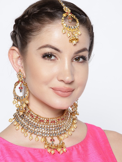 Zaveri Pearls Gold-Toned Kundan Jewellery Set