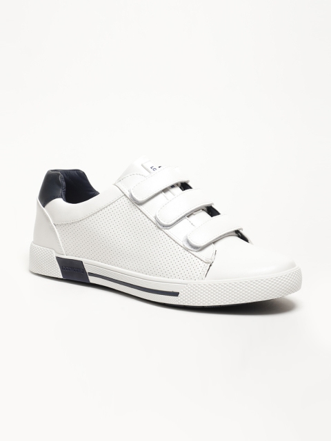 LOCOMOTIVE Men White Sneakers