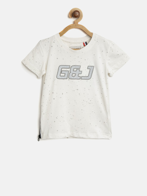 Gini and Jony Boys Off-White & Grey Printed Round Neck T-shirt
Gini and Jony Boys Off-White & Grey Printed Round Neck T-shirt