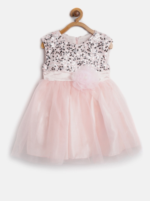 Nauti Nati Girls Peach-Coloured Sequinned Fit & Flare Dress with a Detachable Brooch
Nauti Nati Girls Peach-Coloured Sequinned Fit & Flare Dress with a Detachable Brooch