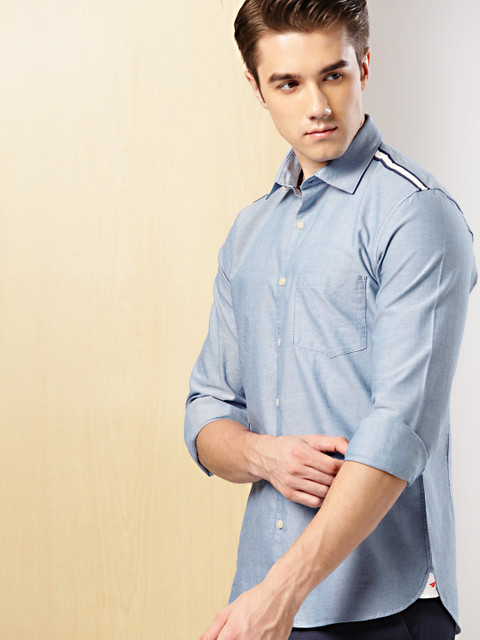 INVICTUS Men Blue Slim Fit Self Design Casual Shirt 
INVICTUS Men Blue Slim Fit Self Design Casual Shirt