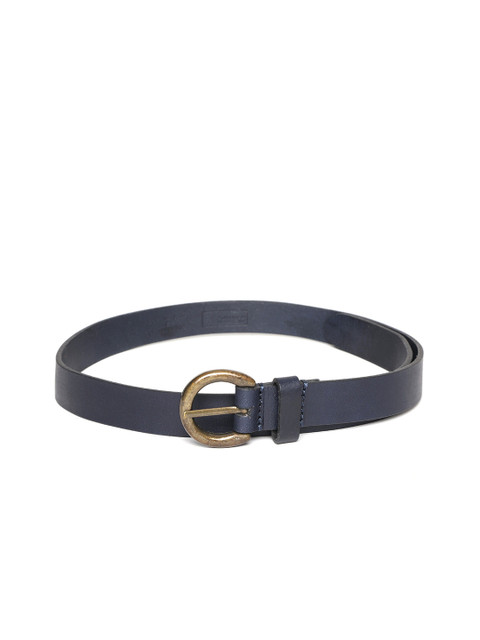 United Colors of Benetton Women Navy Blue Leather Solid Belt 
United Colors of Benetton Women Navy Blue Leather Solid Belt