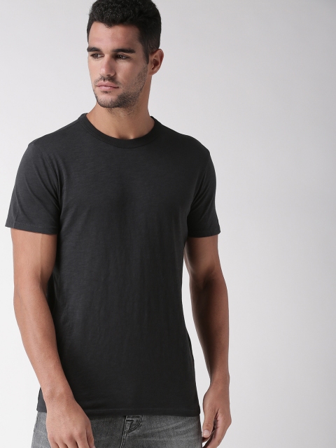 SELECTED Men Black Solid Round Neck T-shirt