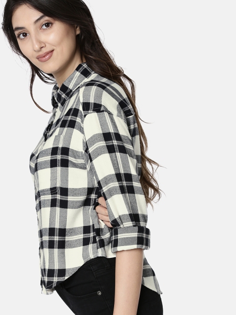 AMERICAN EAGLE OUTFITTERS Women Black & White Regular Fit Checked High-Low Casual Shirt
AMERICAN EAGLE OUTFITTERS Women Black & White Regular Fit Checked High-Low Casual Shirt