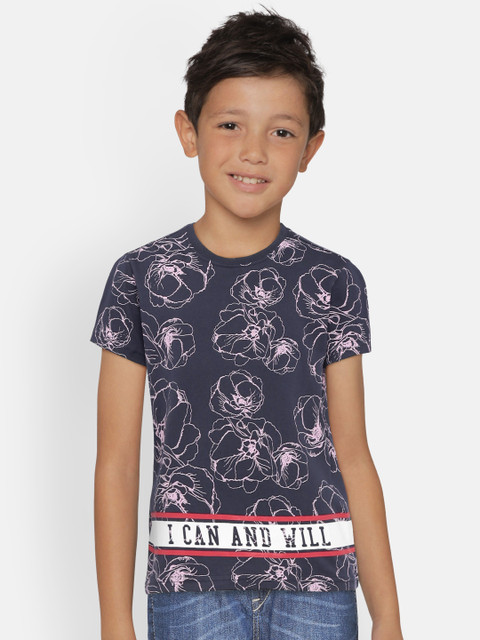 United Colors of Benetton Boys Navy Blue & Pink Floral Print Round Neck T-shirt
United Colors of Benetton Boys Navy Blue & Pink Floral Print Round Neck T-shirt