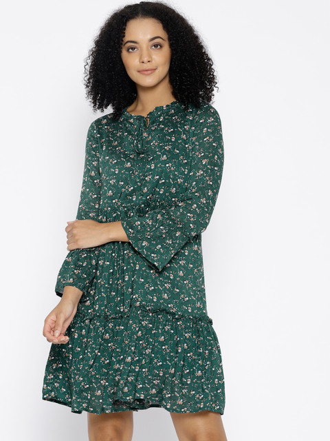 Lee Cooper Women Green Printed Drop-Waist Dress 
Lee Cooper Women Green Printed Drop-Waist Dress