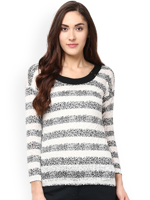 109F Women Off-White Printed Top