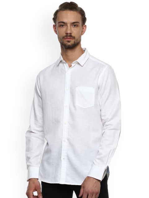 Mufti Men White Slim Fit Solid Casual Shirt