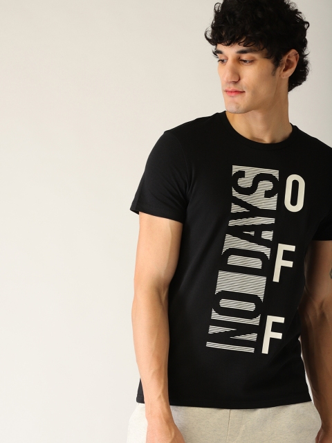 United Colors of Benetton Men Black & White Printed Round Neck T-shirt