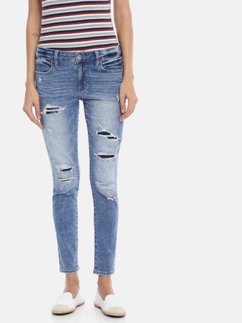 AMERICAN EAGLE OUTFITTERS Women Blue Mid-Rise Mildly Distressed Cropped Stretchable Jeans
AMERICAN EAGLE OUTFITTERS Women Blue Mid-Rise Mildly Distressed Cropped Stretchable Jeans