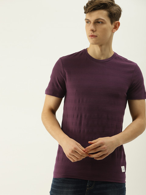 United Colors of Benetton Men Burgundy Striped Henley Neck T-shirt
United Colors of Benetton Men Burgundy Striped Henley Neck T-shirt