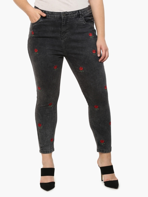 nexus Plus Size Women Black Embroidered Regular Fit Mid-Rise Clean Look Stretchable Jeans
nexus Plus Size Women Black Embroidered Regular Fit Mid-Rise Clean Look Stretchable Jeans